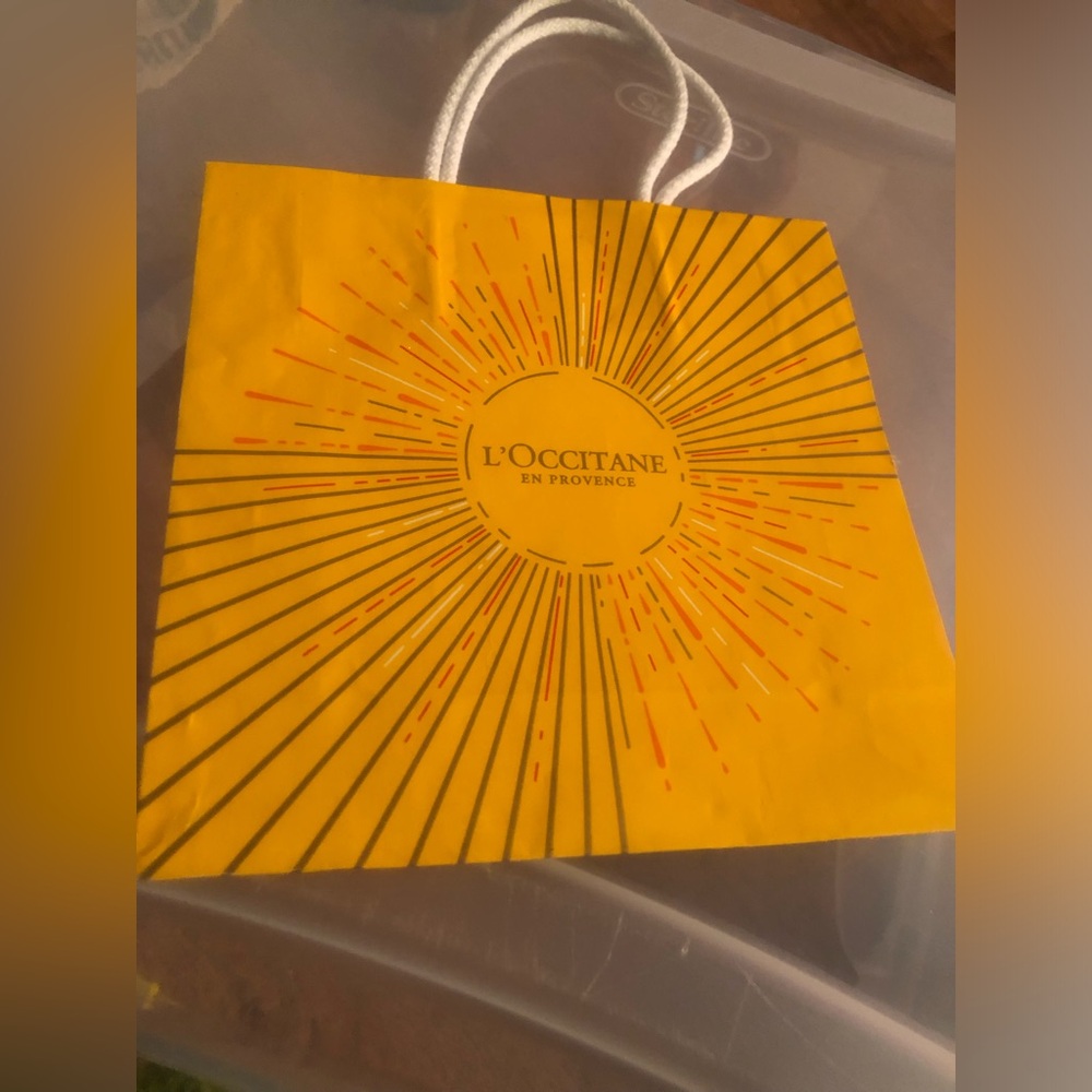 L'OCCITANE Vibrant Yellow Sunburst Bag